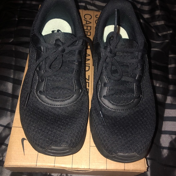 Women’s Nike tanjun - Picture 3 of 5